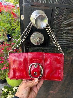 Gorgeous Y2k Candy Red Glossy Coach Crimson Patent Leather Buckle Wristlet Walle